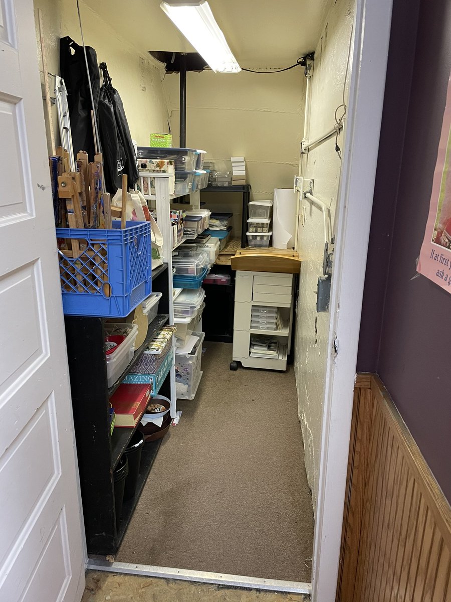 busy_bettyllc's tweet photo. Busy Betty was busy organizing a client’s art studio! Busy Betty picks up where you leave off! #busybettyllc #organize #organization #declutter #decluttering https://t.co/12b0K8iCxW