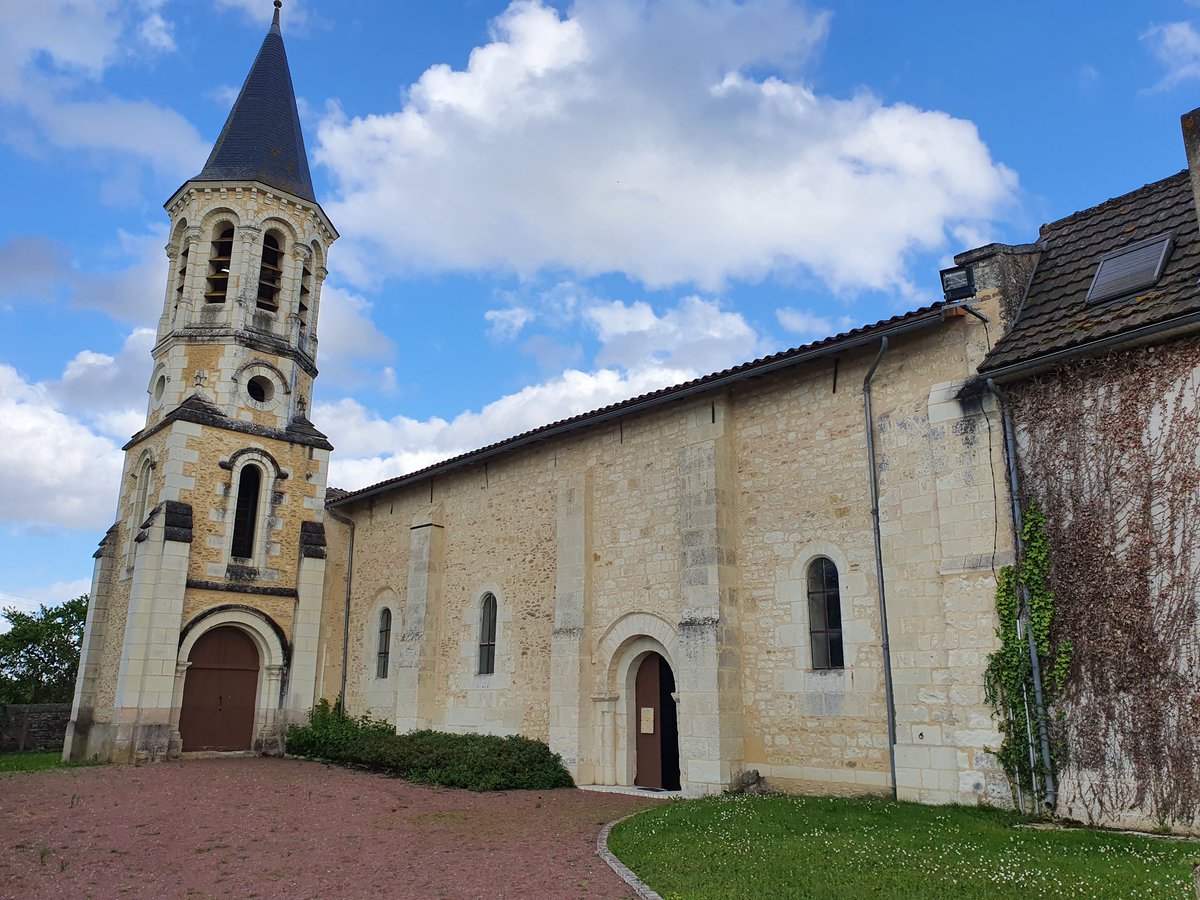 Messe célèbrée en l'église Notre-Dame de Cernay pour la mémoire de la  bienheureuse Vierge Marie, Mère de l'Eglise.