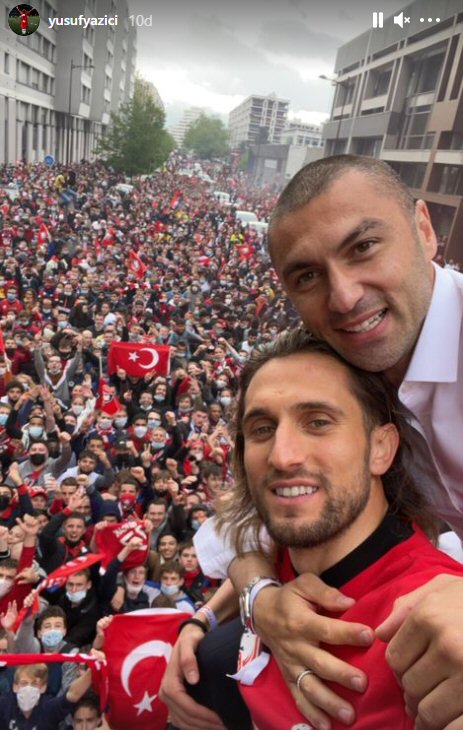 sporx's tweet photo. Taksim değil, Lille 🇹🇷 https://t.co/GYts7HwVxy
