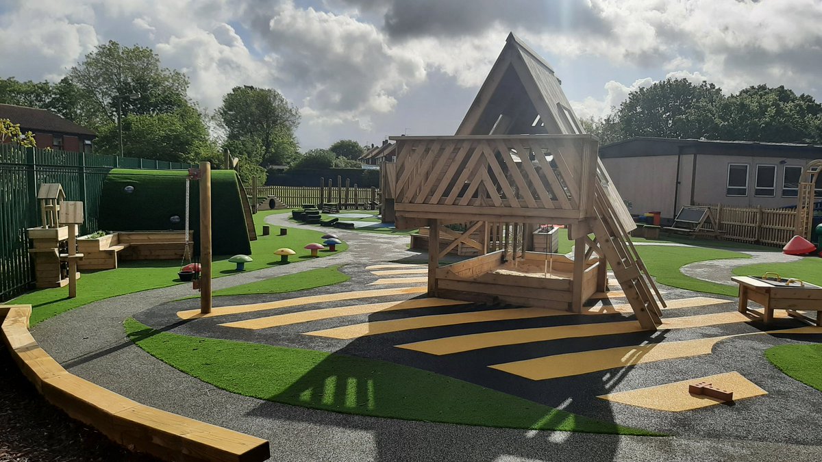 NET_WHC's tweet image. Another sunny start at out Early Years World. So much fun and learning to be had!!!! #EYFS #earlyyears
#WeAreForeverRising