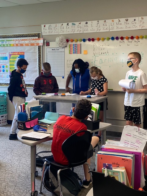 DawnaDaily's tweet photo. Watch a little reader's theater today in Mrs. Christensen's classroom. https://t.co/8qGfgbLYsu