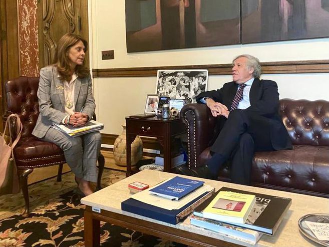 elespectador's tweet photo. “Hay que esperar”: Gobierno le dice no a la visita de la CIDH por violencia en las protestas
https://t.co/OwgsX5SgN4 https://t.co/euKZEVEVoN