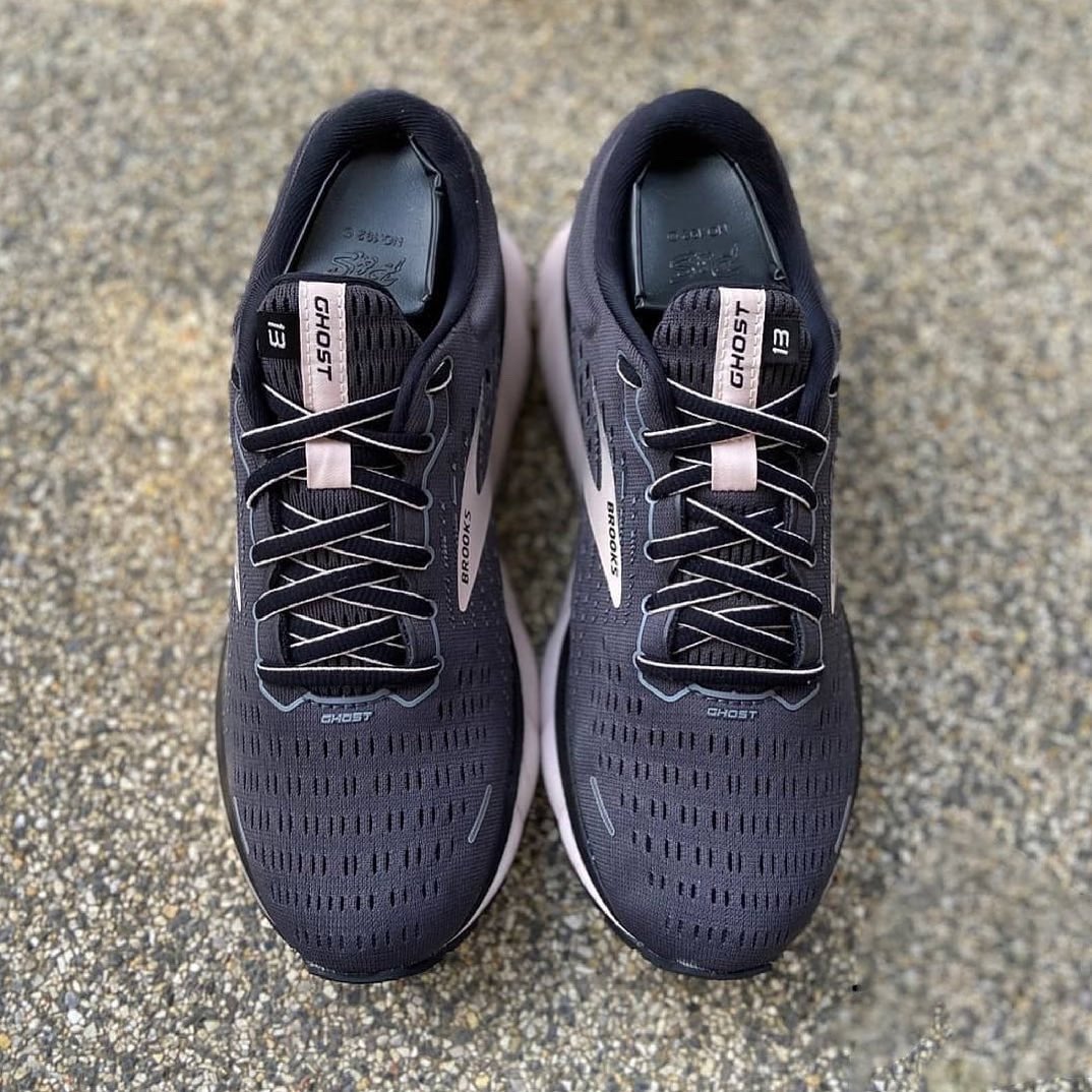 RunningBalboaCo's tweet image. Para una #MamáRunner 💪🏼¡Mayor fluidez y transiciones más eficientes! Conoce más de las Brooks #Ghost13 en nuestra NUEVA TIENDA ONLINE!🔝💻 ENVÍOS GRATIS hasta el 31 de mayo📦

&amp;gt;&amp;gt; runningbalboa.com.co

☑️ Drop: 12mm
☑️ Pisada: neutra
☑️ Uso: entrenamiento
☑️ Superficie: asfalto