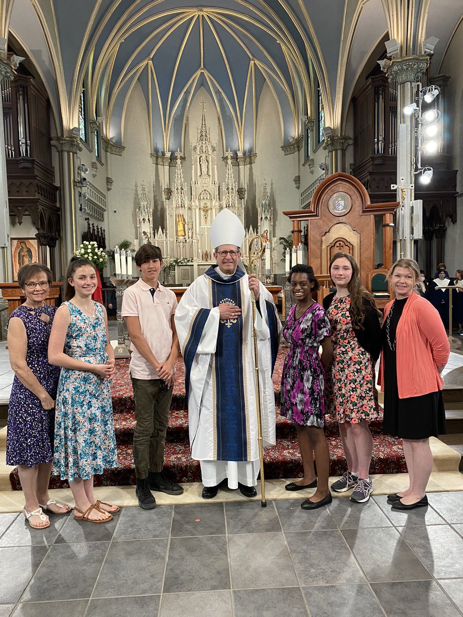 Stcharlesgrnvl's tweet photo. We were blessed to send our 8th graders to Mass today to celebrate the end of an amazing school year—and thankful to be able to participate virtually! https://t.co/qqo02OxER6