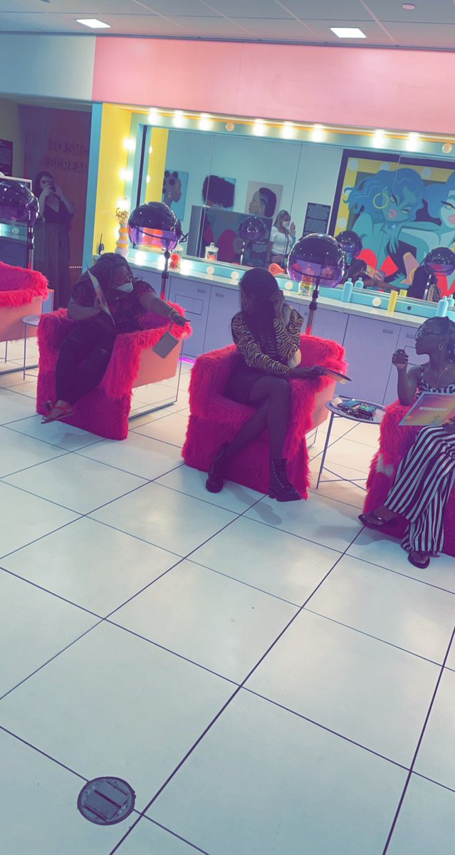 shopwithcuties's tweet photo. Over the weekend, CEO &amp; friends had the opportunity to check out the @WomanishE in Chicago, IL.

#CutiesBeautySupply #CutiePieBeautified #Beauty #Thewomanishexperience  #Wearewomanish  #Womanish #Blackish #Feminish #BlackArt  #ImEveryWoman #WomanishExperience #CelebrateWomen https://t.co/hbk6c5HTih