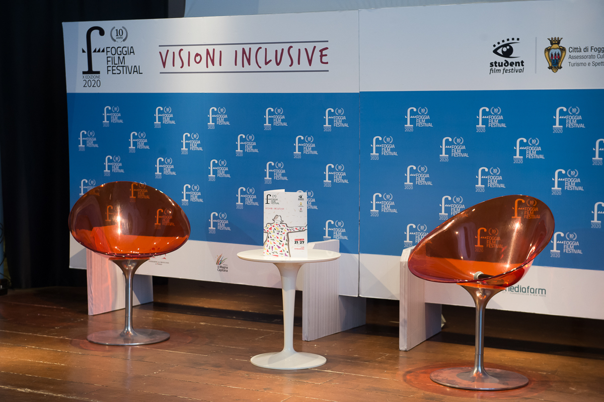 🎬 CALL FOR ENTRIES, SUBMIT YOUR FILM! ✍️
👉Aperte le iscrizioni alla XI edizione del Foggia Film Festival 2021. ✍ Le richieste dovranno inviarsi a mezzo mail entro le ore  13:00 del 24 luglio 2021. 💻 Sul sito ww.foggiafilmfestival.it il Bando 2021.