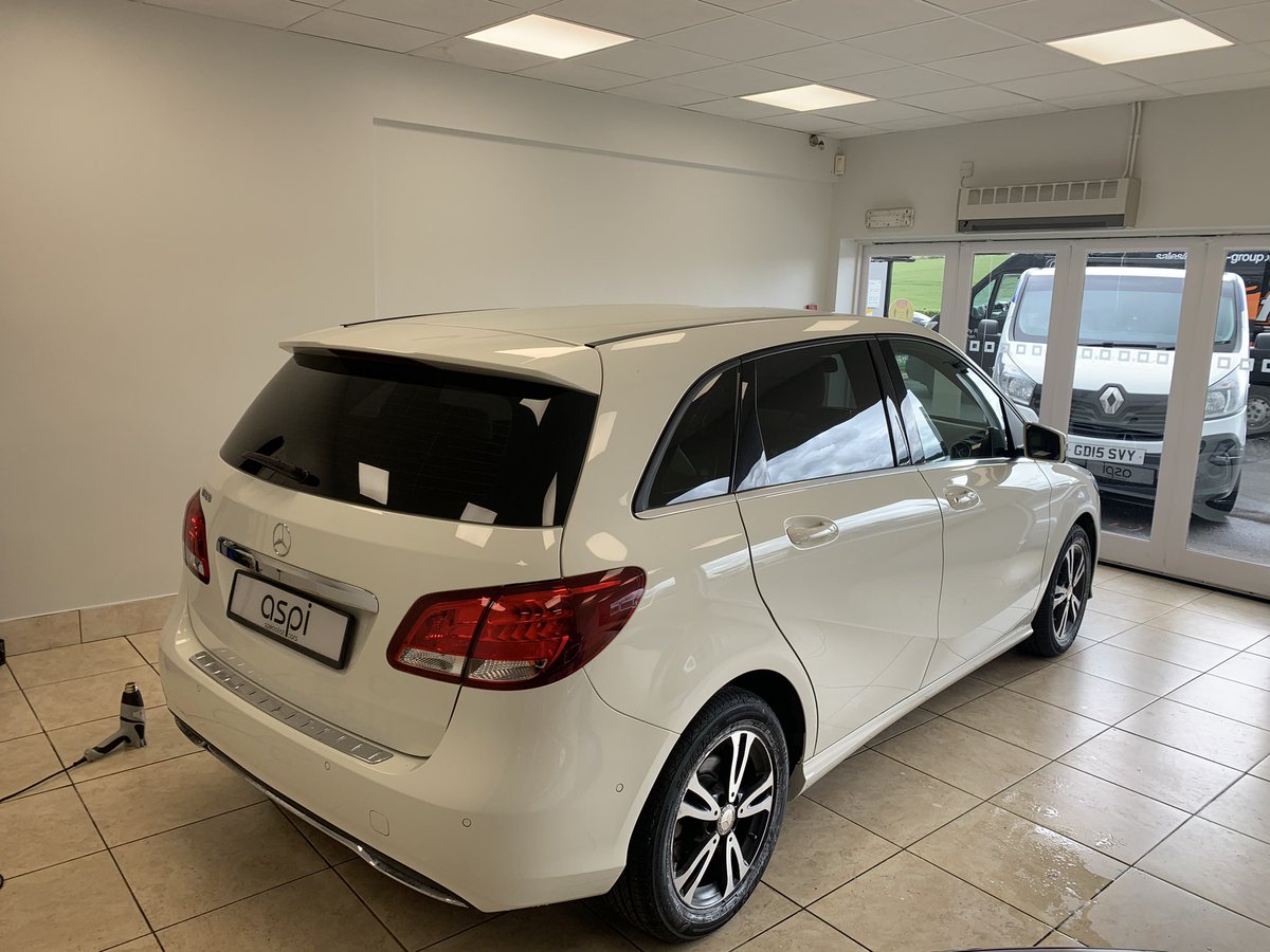 ExecutiveTints's tweet photo. Mercedes b class in dark smoke #executivetintsltd #executivewindowfilms #tints #mercedes https://t.co/sv5E87QWk3