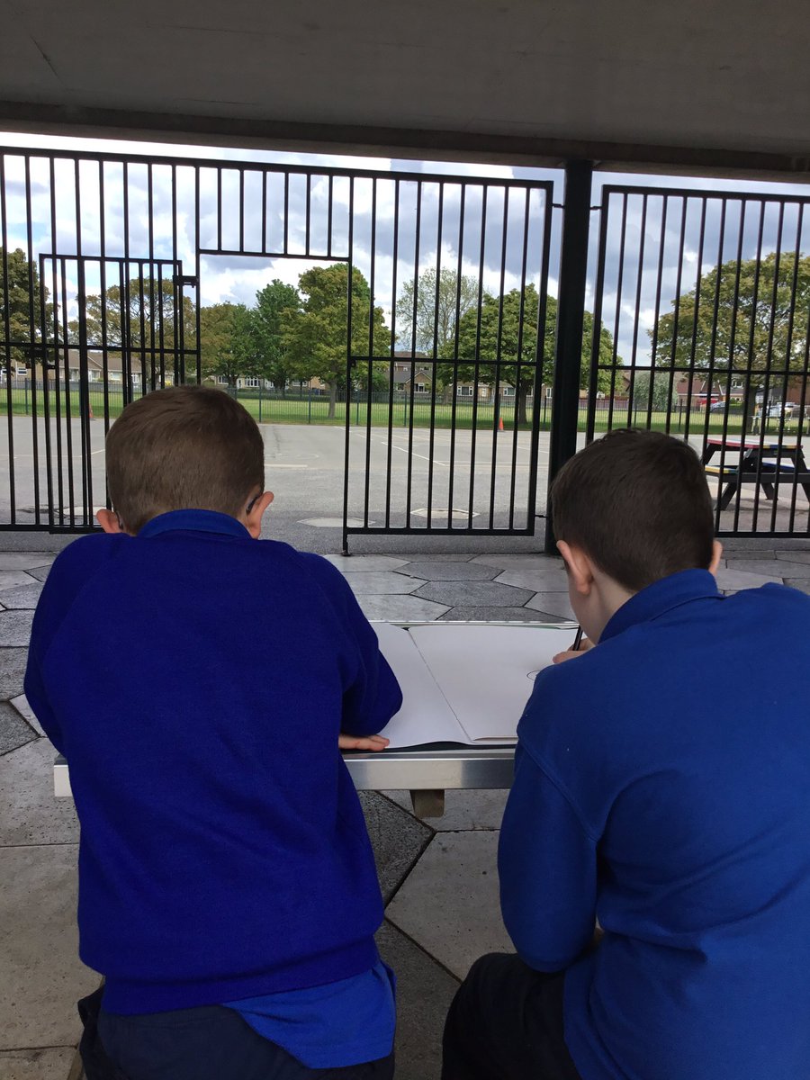 LeysFarm's tweet photo. Outdoor learning is always fun at Leys Farm. Some children in Class AW have been practising their skills with money to complete activities using the shop. #LFJSOutdoorlearning #LFJSReallifescenarios #LFJSMaths #developingsocialskills https://t.co/UtC9fP2jAV
