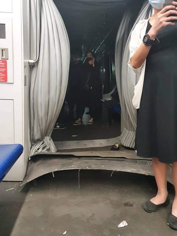 NewsBFM's tweet photo. BREAKING : Dozens are injured on the Kelana Jaya LRT line following an accident involving train number 40 and 81. 

Emergency and rescue services have arrived at the scene to help the victims. Rapid KL says all injured passengers have been evacuated. https://t.co/eUnzT6NyRy
