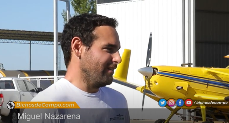 CAPBAOficial's tweet photo. Miguel Mazzarella de @aerotrab en Bichos de Campo  Sáb 8/5/21
Historias de empresas emprendedoras, de actividad agroaérea y de Buenas Prácticas Agrícolas.
@matiaslongoni visitó nuestras empresas certificadas con la Norma IRAM 14130-3. @Syngenta_ar 
https://t.co/5O62Ufw4ay https://t.co/kCoVCGiIhn