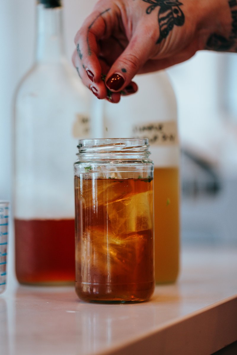 BarNineLA's tweet photo. Between Bar Nine and Ten, over 300k disposable cups saved these past 7 years with our all-glass takeaway model. #sustainability https://t.co/P3BEABcyOS