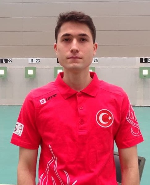 Tüm Dallar Avrupa Şampiyonası 25 M Tabanca Genç Erkekler kategorisinde yarışan milli sporcumuz Mustafa İNAN, 575 puan atarak müsabakayı 5. sırada tamamladı ve Türkiye rekorunun da yeni sahibi oldu. Milli sporcumuz Alp Eren ERDUR 562 puanla müsabakayı 14. sırada tamamladı.