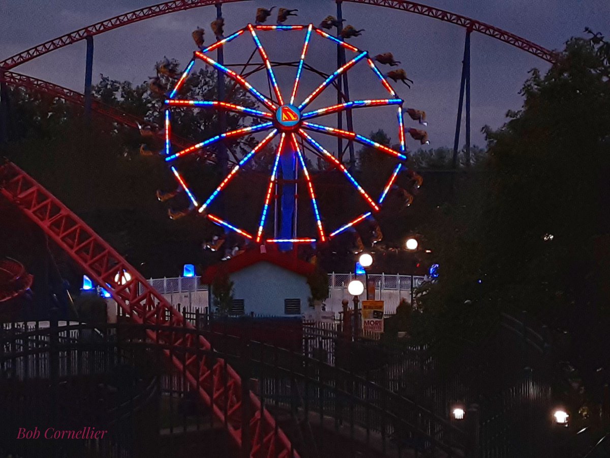 SFNEUltimate's tweet photo. Supergirl Sky Flyer.  New at @SF_newengland Located in the new DC Universe area. #thrillitup @SixFlags #Supergirl #supergirlskyflyer #fun #summer #sun #video #red #blue #Massachusetts #sixflagsnewengland #thrillride #new2021 #dccomics #epic https://t.co/bI1akU2yZS