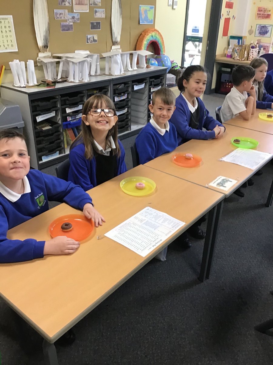 SouthParadePS's tweet image. Class 9 have been cutting up donuts into equal parts to help their understanding of their maths topic of ‘Fractions’. They even got to eat a donut treat at the end of the lesson! #Fractions #mathslesson