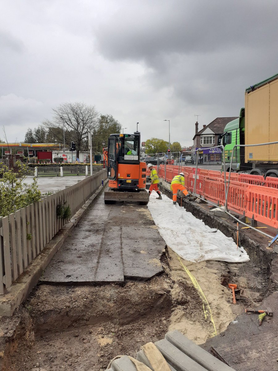 #A127 #TheBell Phase 4 works are ongoing on corner of Rochford Rd, with excavation of current footway/kerbline in preparation for reconstruction. Works will be ongoing for approx 2 weeks, with lane closure–please follow the designated routing signs erected on-site for information
