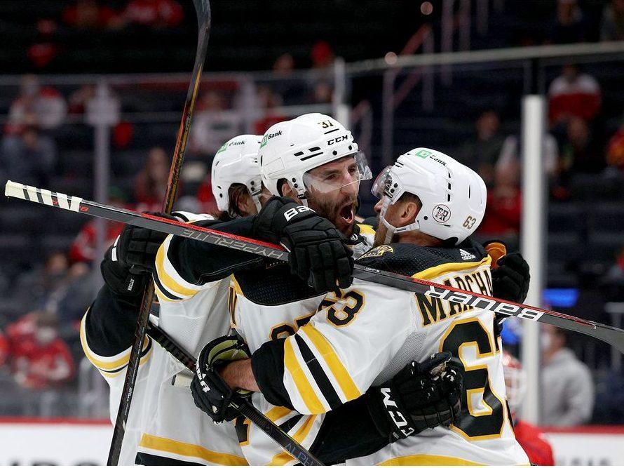 Patrice Bergeron leads Bruins to series clinching win against Caps