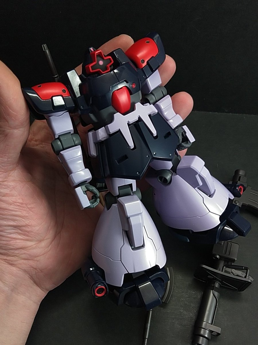 fleer5922's tweet photo. #バンダイ  HGUCドムトローペン完成。0083に登場した熱帯仕様ドム。劇中には登場していないがピンクモノアイと両刃ヒートホークでUC調とした。#完成品 #UCLO https://t.co/BmTAamgQKj