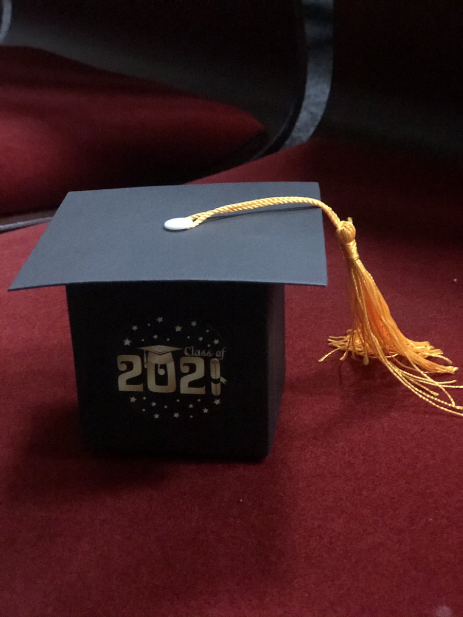 MrRuthven1's tweet photo. What a proud day it has been. Having the pleasure of leading these wonderful students has been an honour. We hope you have enjoyed your day and we wish you all the very best. #proudASL @MoretonSchool @TeamMoreton_11 https://t.co/kMbG4AUpbT