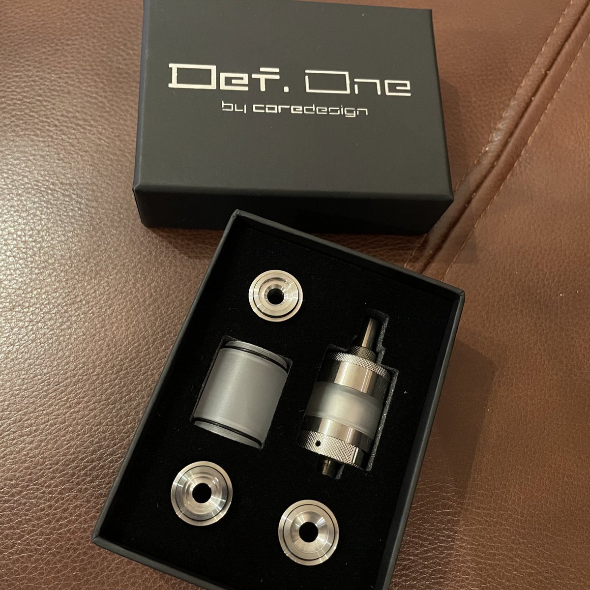 Ouzy131's tweet photo. 期待しかない
#defone #coredesign https://t.co/53Q0ii3f7Z