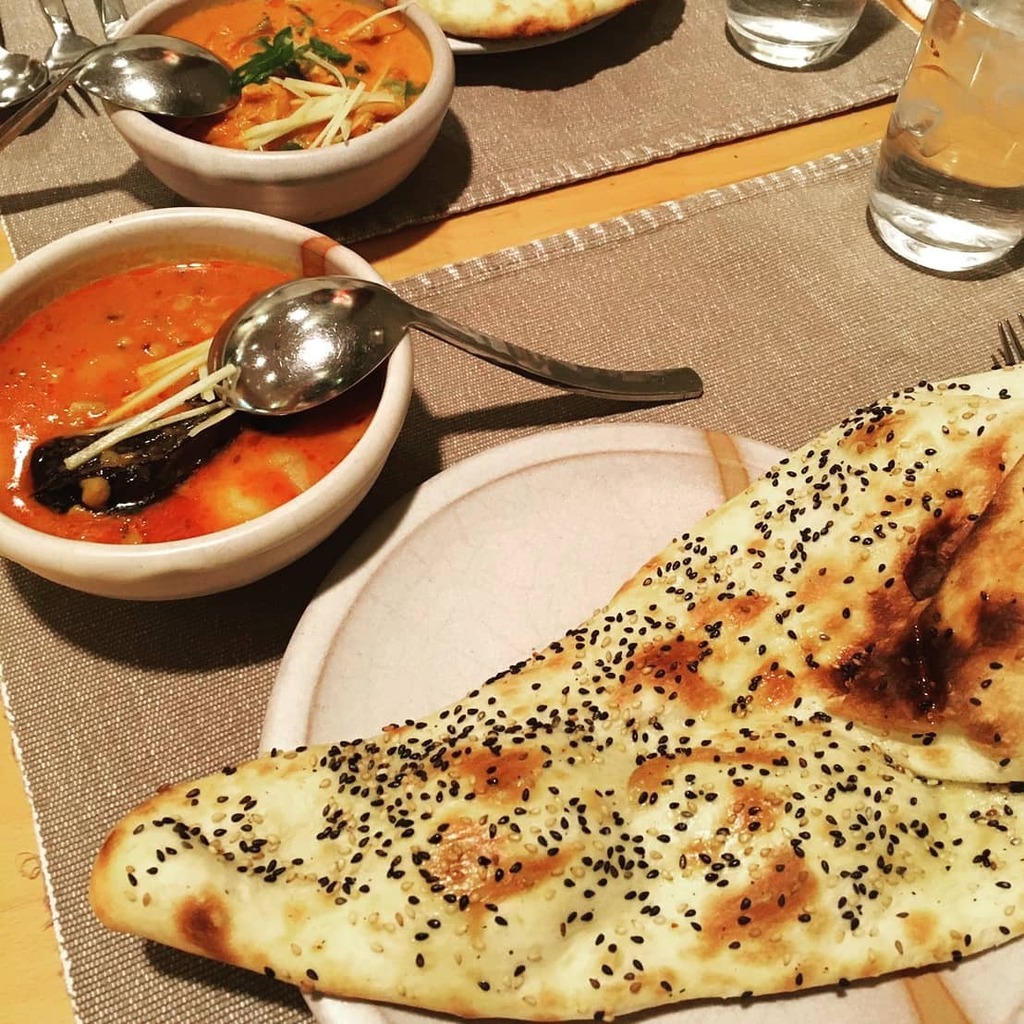 ケン ケン散歩 神保町のインドカレー店 マンダラ ベジタブルカレーに胡麻ナン カレーも去ることながらナンが美味 雰囲気もとても落ち着いているのでデートなどにもおすすめです 神保町 神保町グルメ 神保町ランチ インドカレー インドカレー ケン ケン散歩 神保町のインドカレー店 マンダラ ベジタブルカレーに胡麻ナン カレーも去ることながらナンが美味 雰囲気もとても落ち着いているのでデートなどにもおすすめです 神保町 神保町グルメ 神保町ランチ インドカレー インドカレー