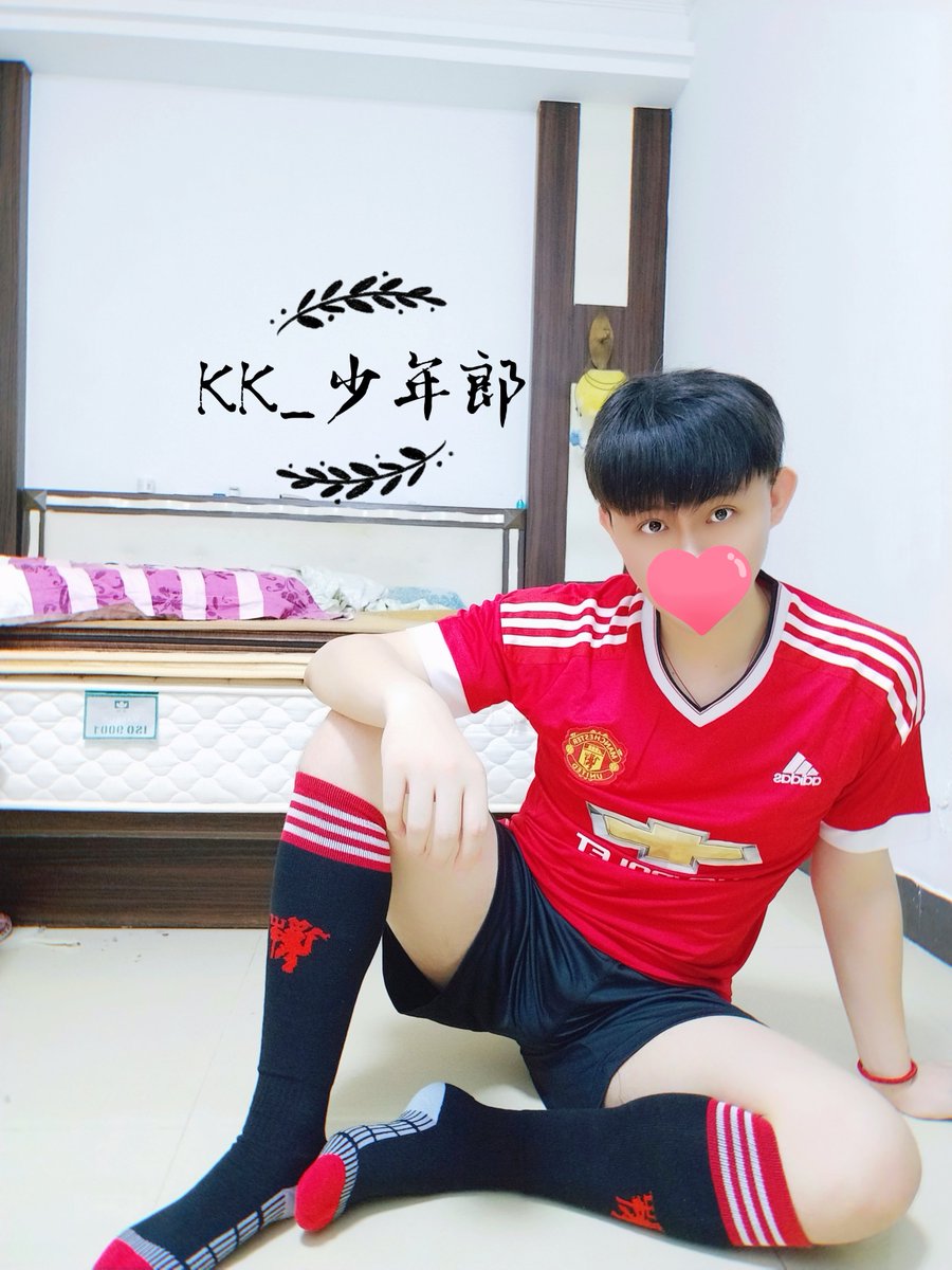 kk__youngboy's tweet photo. 好久不见，想我了吗？ https://t.co/kav2h8rwKr