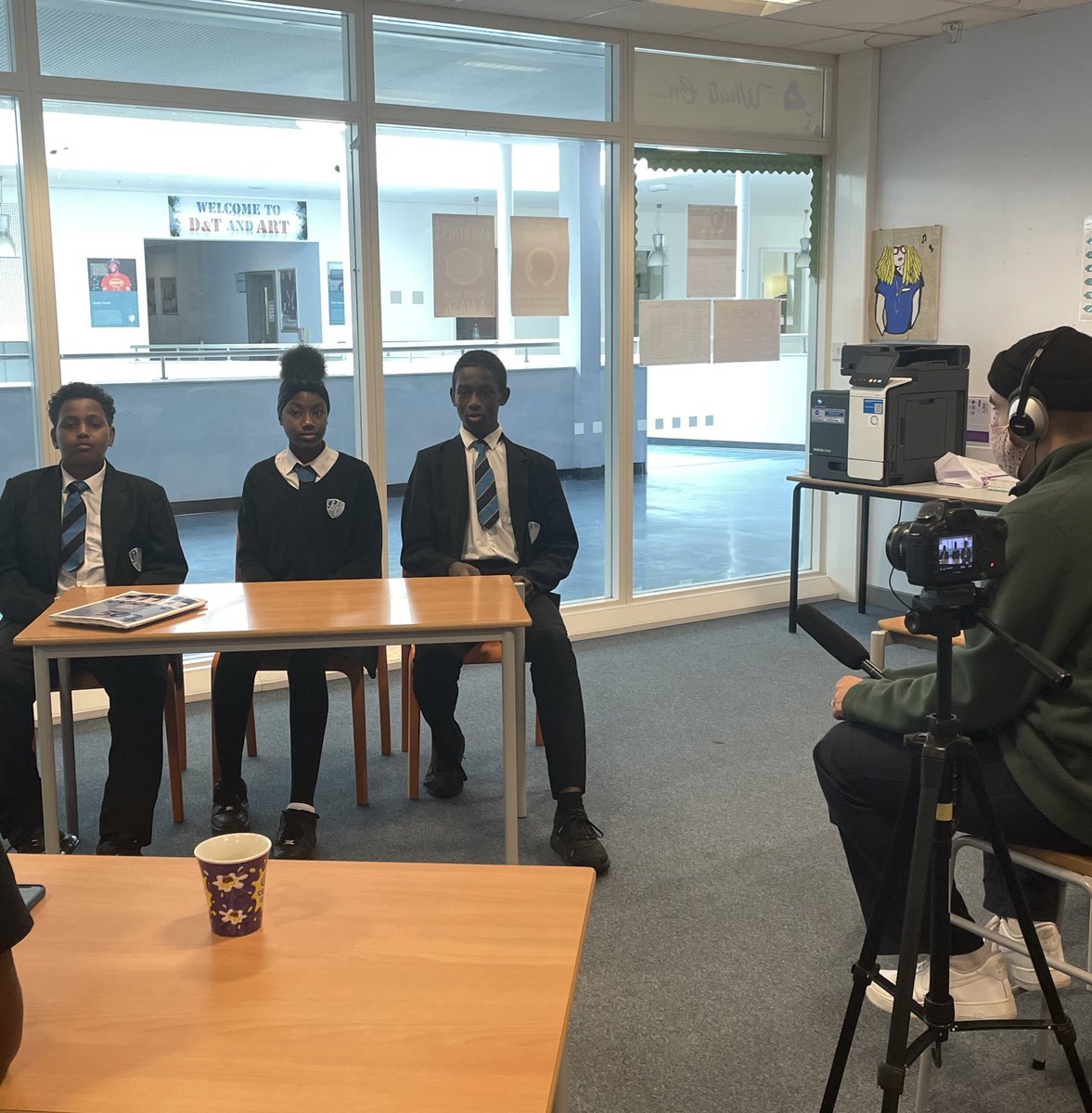 ParkView_school's tweet photo. Today our students took part in a filming for Haringeyโs Youth Summit, where they discussed the impact of the pandemic on youth violence ๐ฅ #HopeinTottenham
@haringeycouncil https://t.co/nQIDzt2E9E