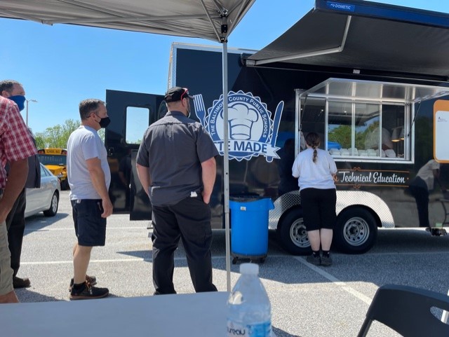 NEWS: BCPS unveils new food trailer designed to offer more real-world experiences to Career and Technical Education students

schools.bcps.org/UserFiles/Serv…