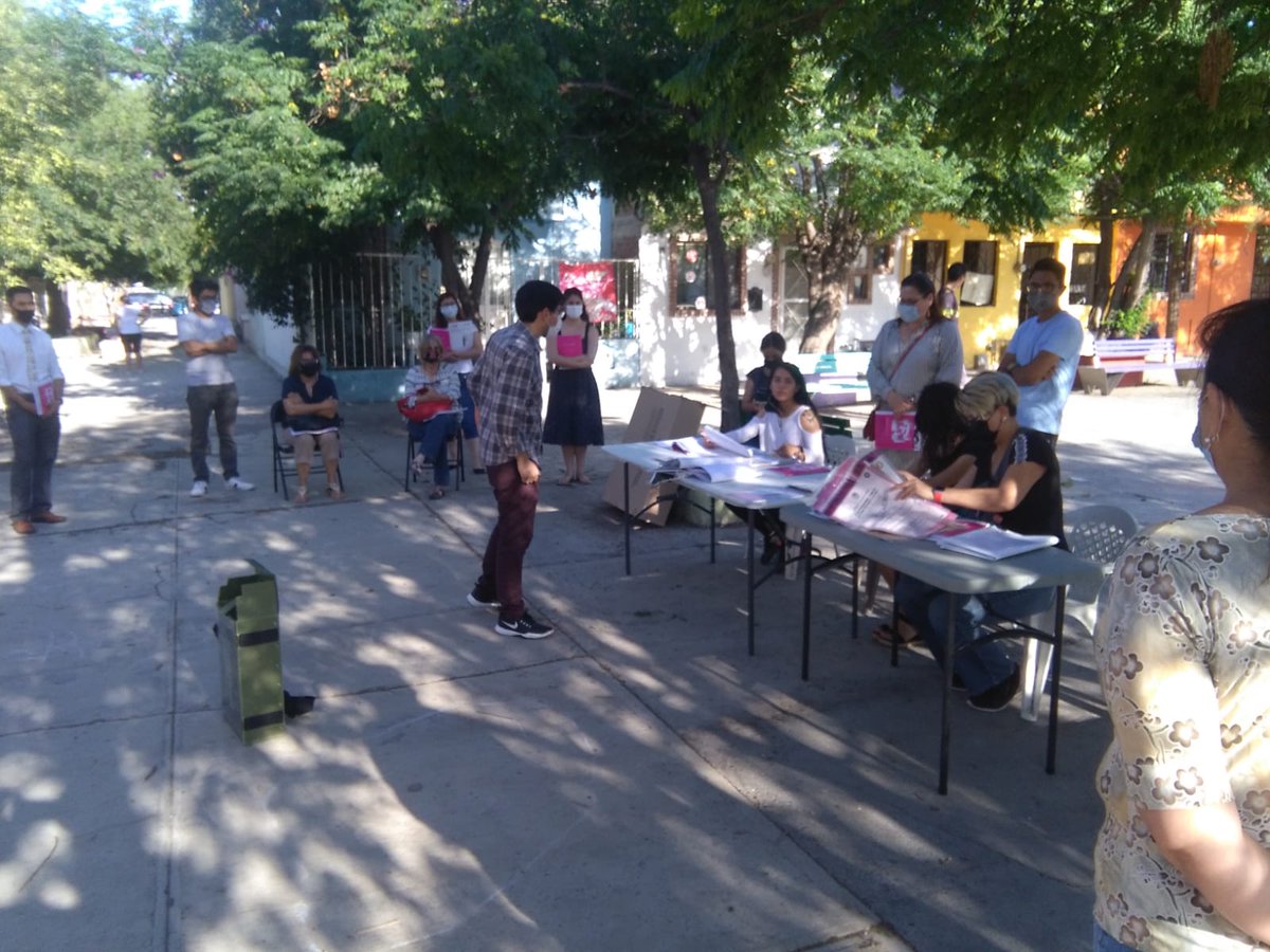 04CDINECoahuila's tweet image. Con la participación de las y los FMDC, nos seguimos preparando con simulacros y prácticas para la Jornada Electoral de este #6DeJunio recuerda que #VotarEsSeguro en las #Elecciones2021MX