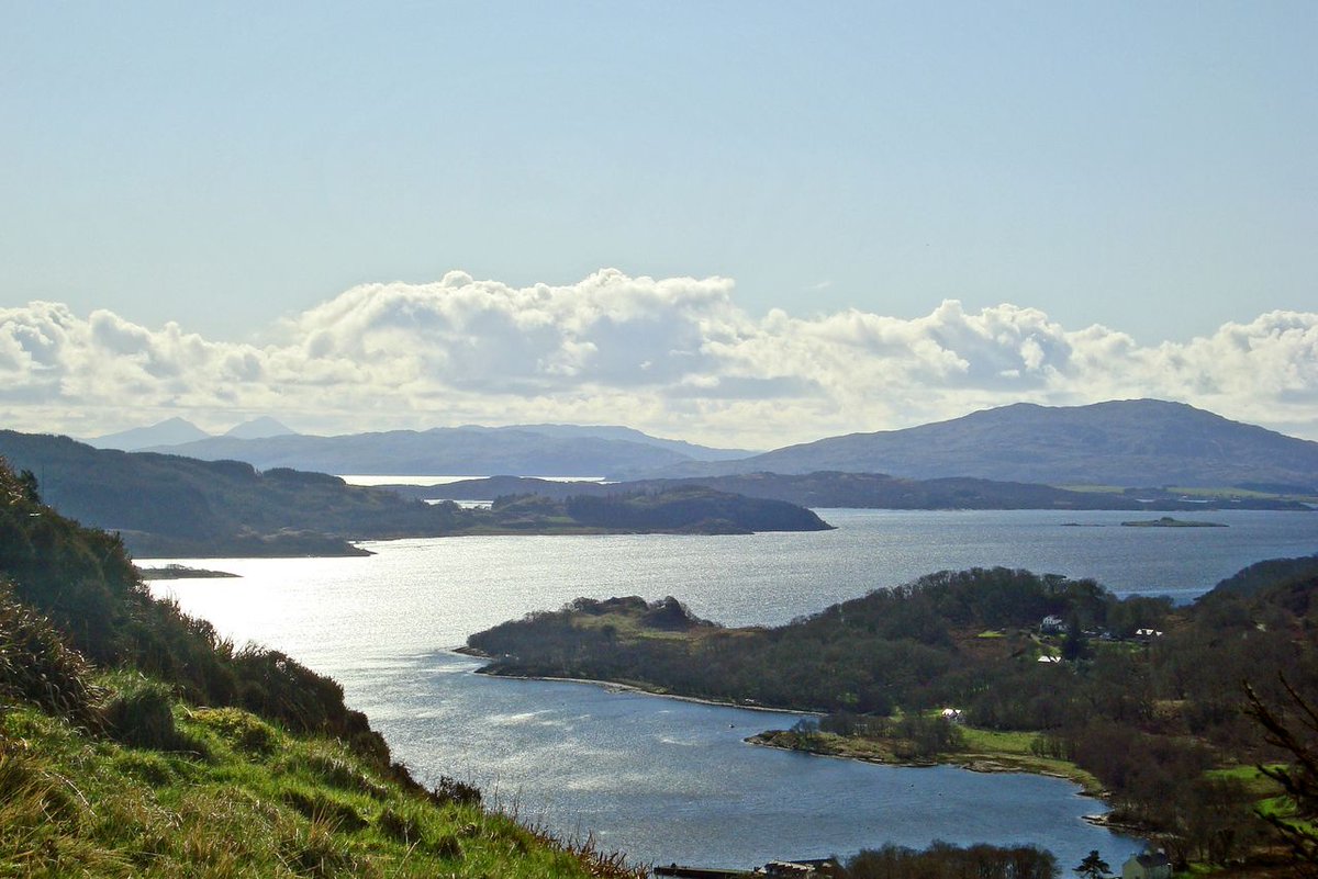TheBBDirectory's tweet photo. An oasis of tranquillity, Melfort House provides outstanding accommodation & delicious food on the shores of Loch Melfort.
https://t.co/3khQhvjUVG
#CountryHouseBnB #BedAndBreakfast #LochMelfort #Oban #Argyll #Scotland https://t.co/VLJrFBrKRR