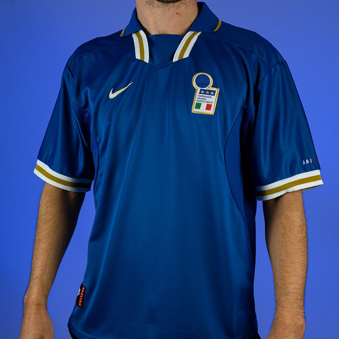 italy euro 1996 jersey
