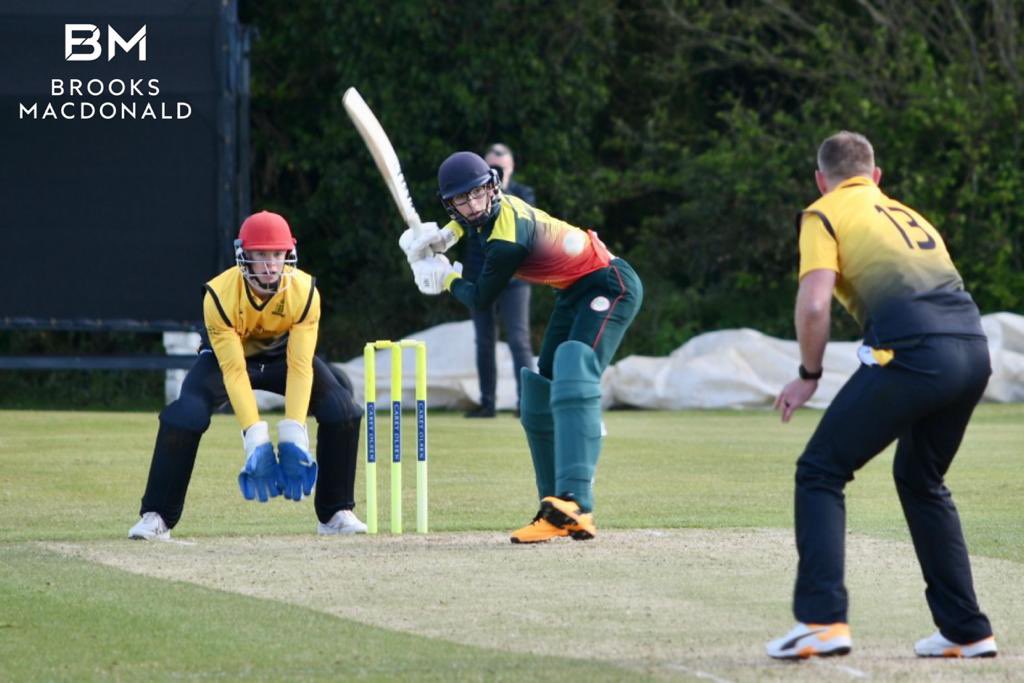 DLSjsySport's tweet photo. Congratulations to @FarmersCricket for wining the T20 Finals on Saturday, especially current student @AsaTribe scoring 47 not out and #DLSAlumni @BenKynman @RhysPalmer2 @c_perchard @JamesPerchard. Great to see a huge crowd too @cricketinjersey https://t.co/N0lJtlDIU1