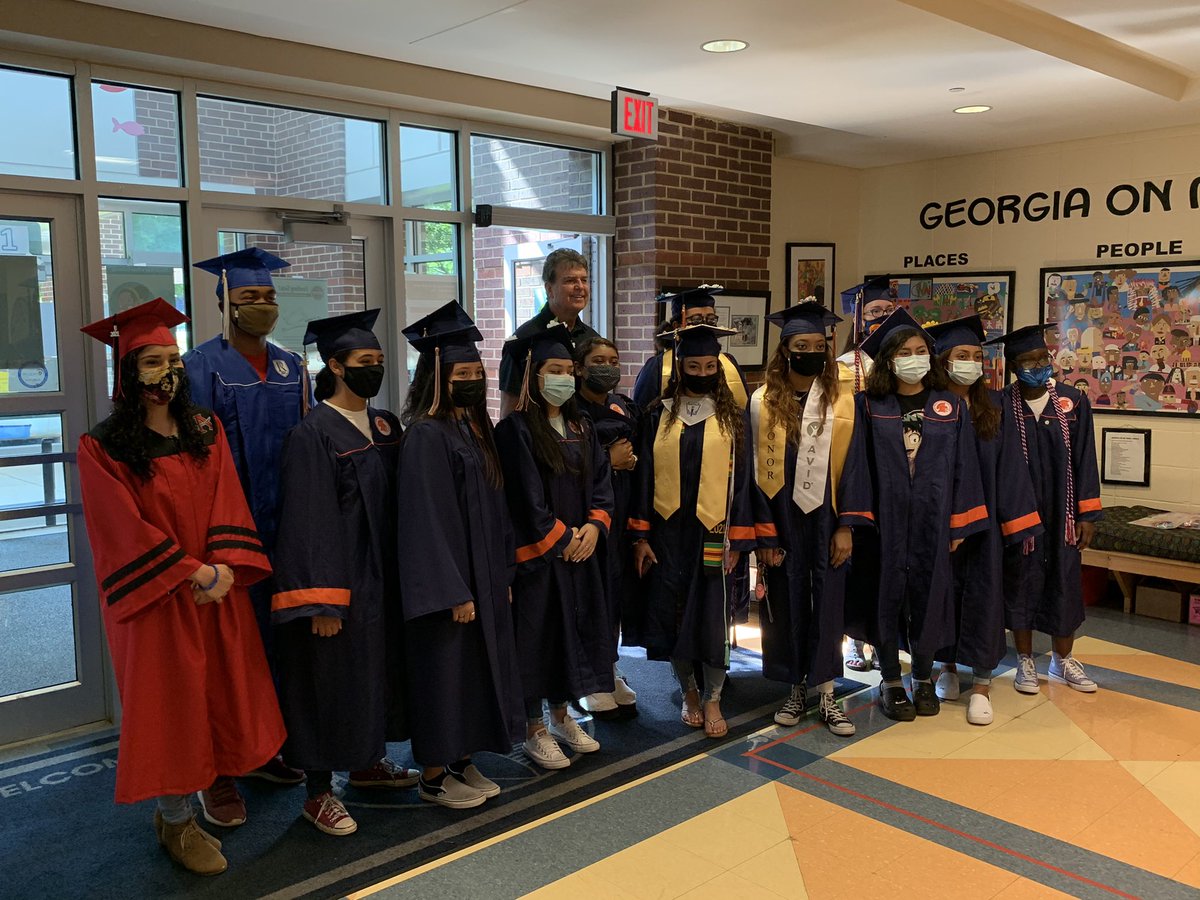 FCS_NSHS_Princ's tweet photo. Sentimental moments for sure! Senior grads visit Dunwoody Springs Elementary one last time in their caps and gowns! #NSHSClassof2021 #SpartanStrong @FCS_DSES_Prin @NSSpartans @erichollinhead @Jessbdale @Sheridan_NSCHS @KevinRo98947989 @juliabernath @DunwoodySprings https://t.co/yGLN4k8NR8