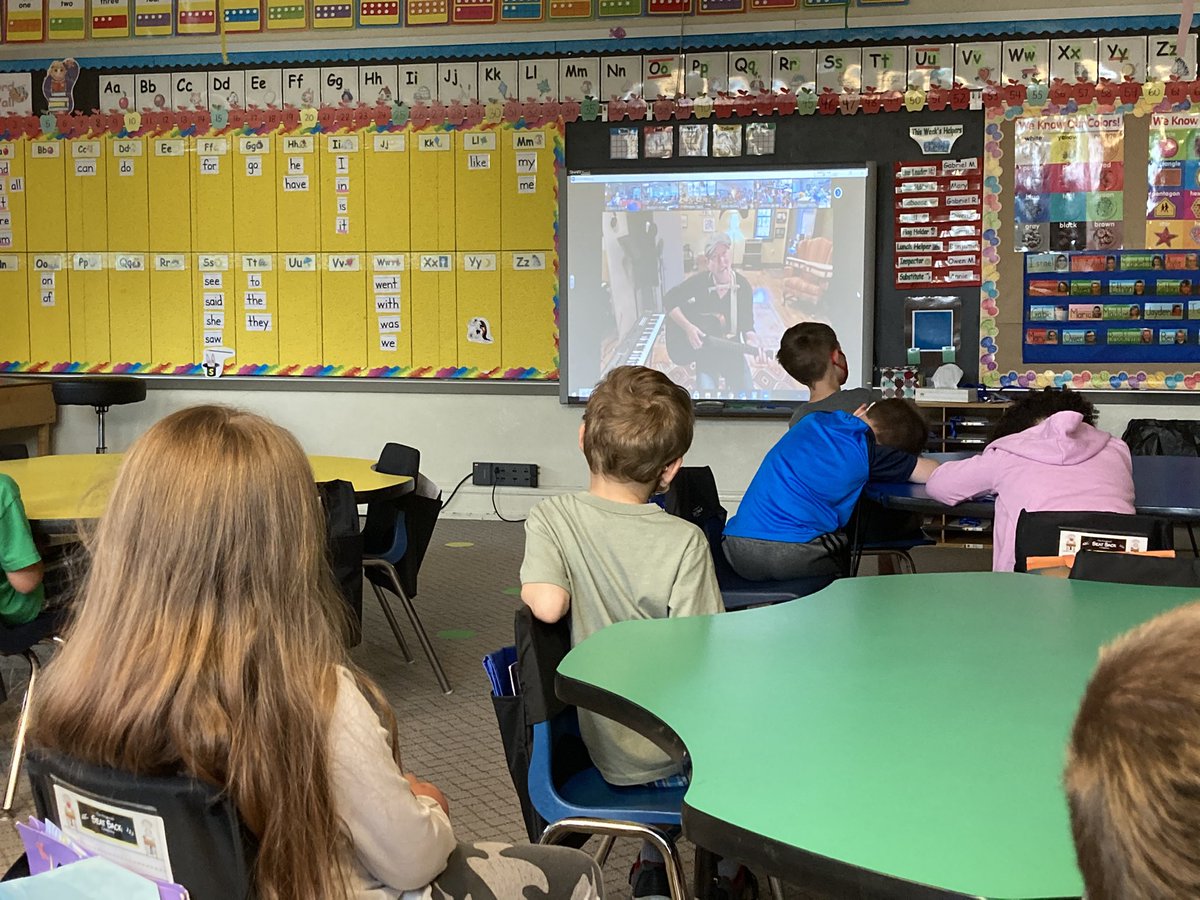MrsHardenbrook's tweet photo. Steven Courtney virtual concert @DTEElem https://t.co/dJqH5hQCjk