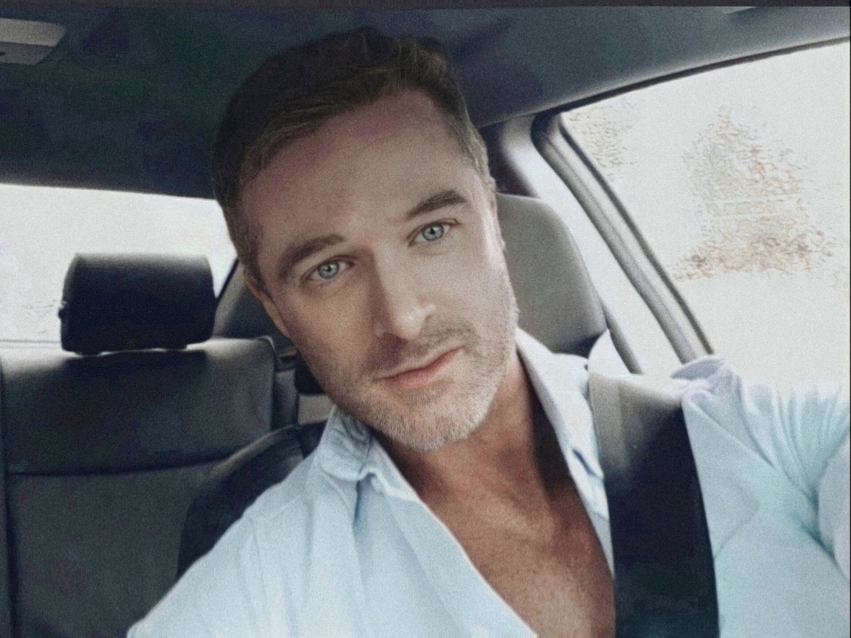 Mark_McManus_'s tweet photo. New week. New goals 😁 Hope you all have a great one! ~ Mark McManus.
P.S. If you want me get you lean and torch fat fast, DM me 😊.

#blueshirt #fitdad #over40 #fitmen #meninshirts #menshirts #carselfie #maturemen #matureman #maturedaddy #dapper #irishguys #irish #irishguy https://t.co/wVDuL873tV