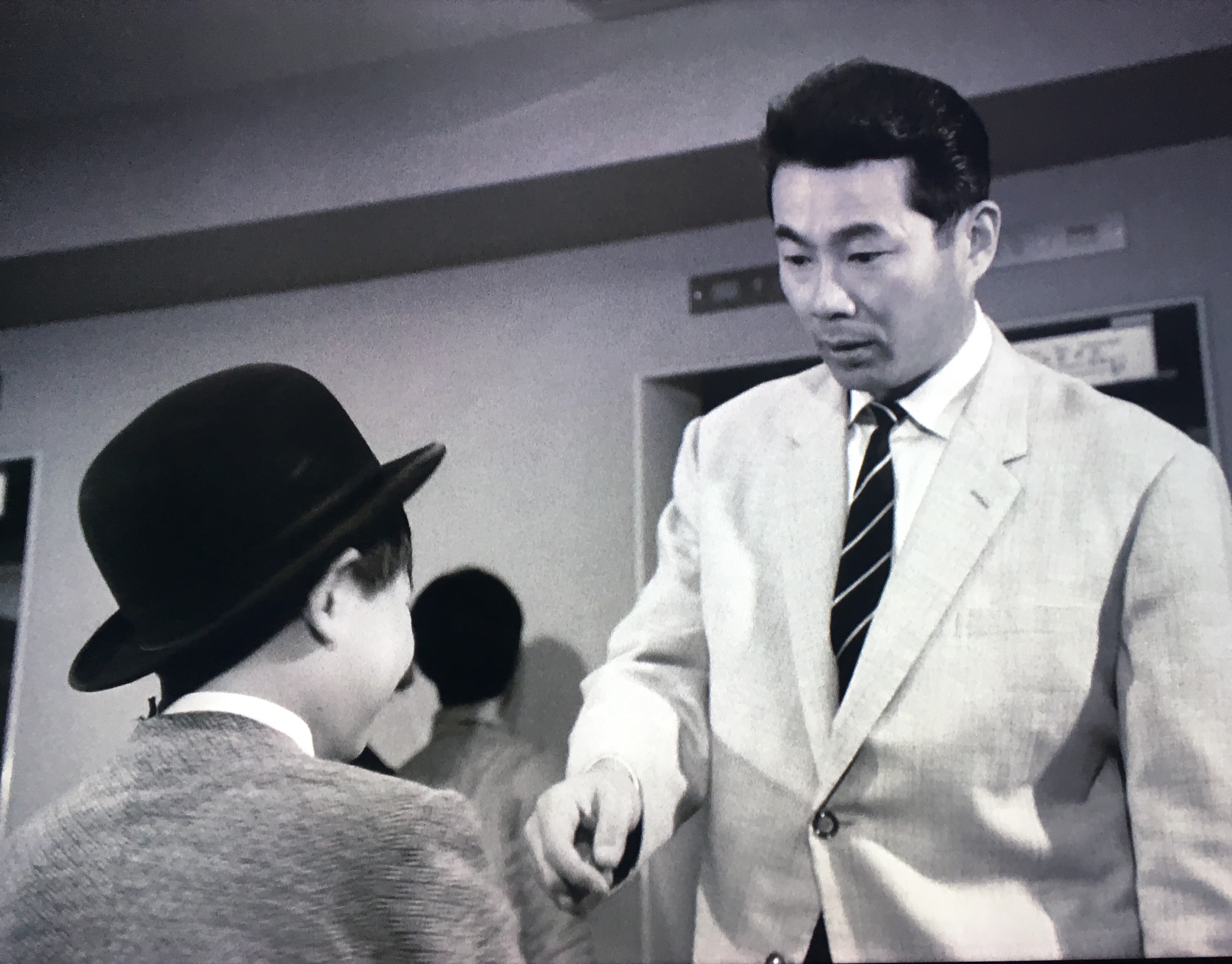 よろづ屋tom 絵ネタはrtが何よりのご褒美 Fwf ﾉ てことで来週の ウルトラq は 私の昔のクライアントにうり二つのm1号が登場する 地底超特急西へ ゲストスターに 大塚周夫 さんと 石川進 さんが登場するぞ Bsプレミアム Bs4k T Co