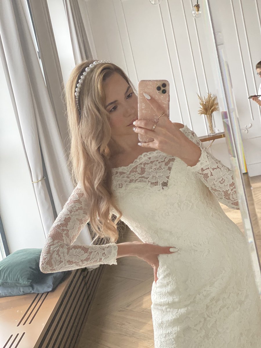 JustJulllia's tweet photo. Извините, но я без ума от себя✨ https://t.co/UeSZaCxJsy