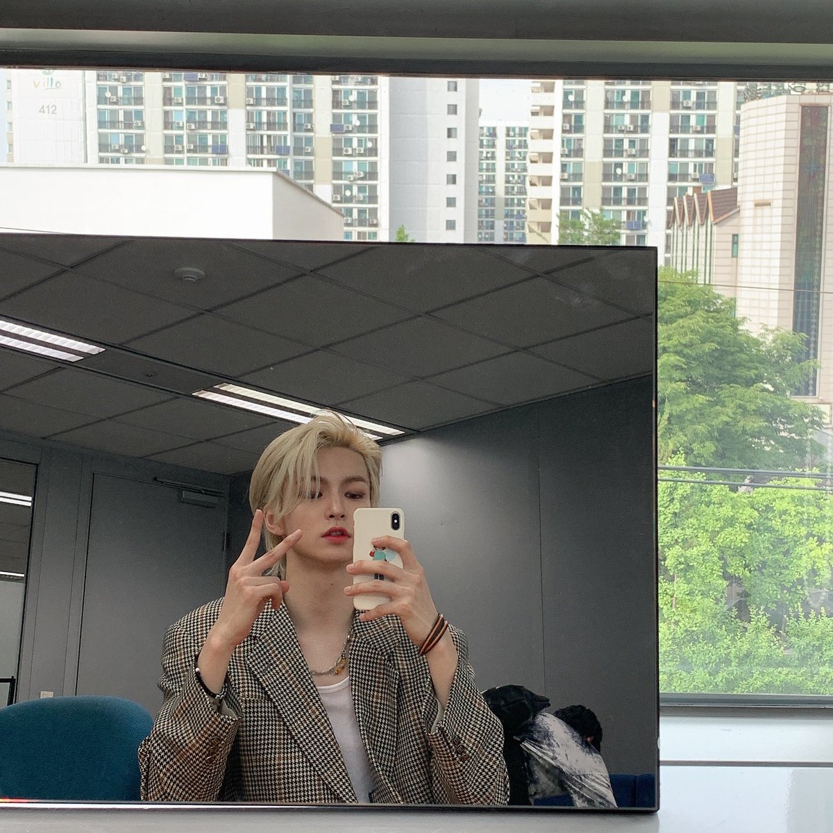 ELASTofficial's tweet photo. 내일은 더쇼 하는 날❤️

#ELAST_U #엘라스트유 #ELAST #엘라스트 #Romin #로민 https://t.co/up7tQUG05c