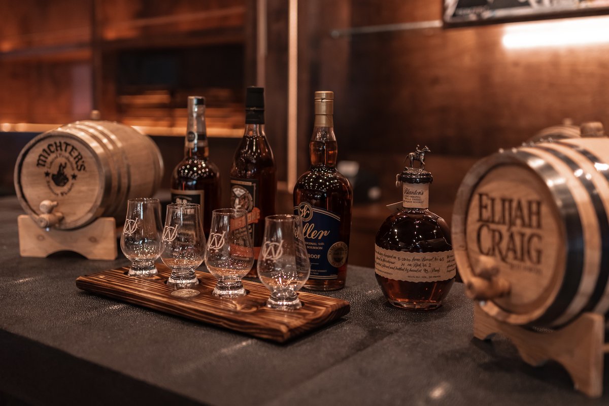 soflonicole's tweet photo. This new Delray Beach restaurant is home to South Florida's largest #whiskey library https://t.co/TVtc5h9azs https://t.co/4UVnlkO0rG