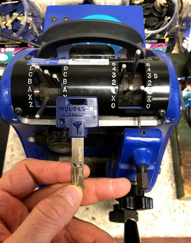 Chilocksmith's tweet photo. We cut and duplicate various key types including, car and high-security lock keys. We also provide re-keying services for lost keys or for "Master Key" purposes. https://t.co/hH8u0q5mvI (312) 878-2715 #KeyDuplication #ChicagoKeyDuplication #EmergencyLocksmith #ChicagoLocksmith https://t.co/eWf9SSHN7W