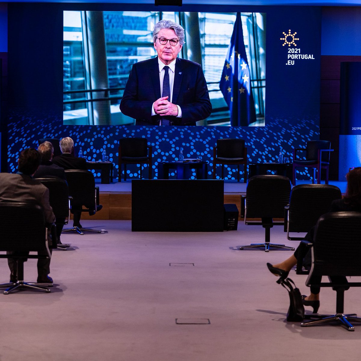 RPPortugalUE's tweet photo. Minister for Defence, @JoaoCravinho, addressed the international seminar “European Defence Economics”, where the challenges and future paths for the sector are being debated, from a European institutional, industrial and technological perspective.
#EU2021PT https://t.co/RlFOvaxZiY