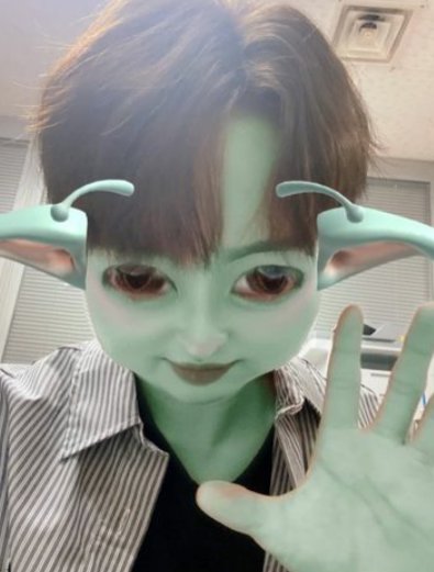 haechaehan's tweet photo. hola lindo sos un extraterrestre? pq tu belleza es de otro planeta
#SSD #StaySelcaDay 
@Stray_Kids https://t.co/35Mf9uYvFt