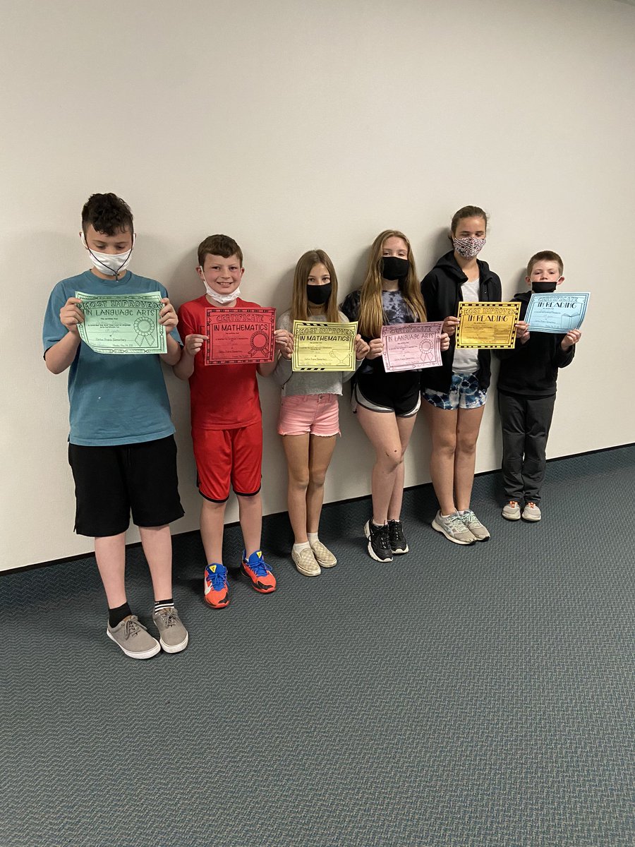 JPierce5th's tweet photo. Hard work pays off!! Honoring academic, specials,  and good character!! Proud of this class!! @CPElem https://t.co/UFNo12yZ7g