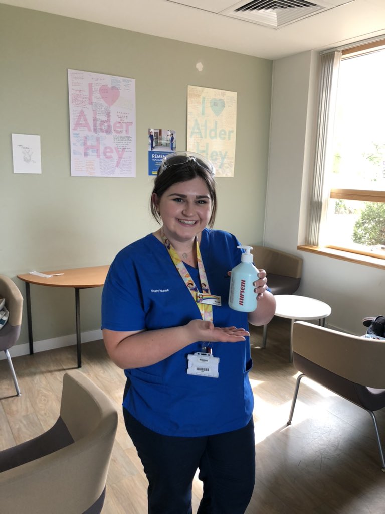 🏆😀🌈 Well done to our Hope for successfully bagging one of Sister Hindley’s rewards! She completed all her Discharge paperwork to a high standard and also encouraged her parents to compete the parental satisfaction survey! 🌈😀🏆 #StaffRewards #BeLikeHope #WellDone #Nursem
