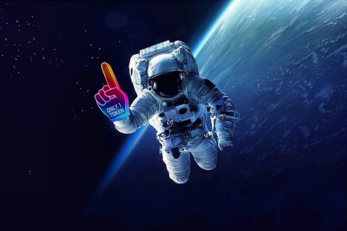 Only1TokenMemes's tweet photo. It’s a beautiful view from space! #O1T #Only1Token #cryptocurrency #Crypto #altcoins #defi #btc #bnb #eth #PancakeSwap #ToTheMoon #space #astronaut https://t.co/BA6zNq8ALs