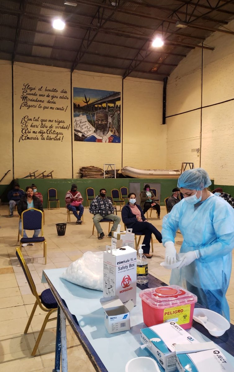 DrDanielSalinas's tweet photo. Política de cercanía sanitaria. La vacuna Pueblo a Pueblo. Villa Ansina Tacuarembó dice Presente! Vos ponés el brazo nosotros la vacuna. https://t.co/XrnIAwBQ3L
