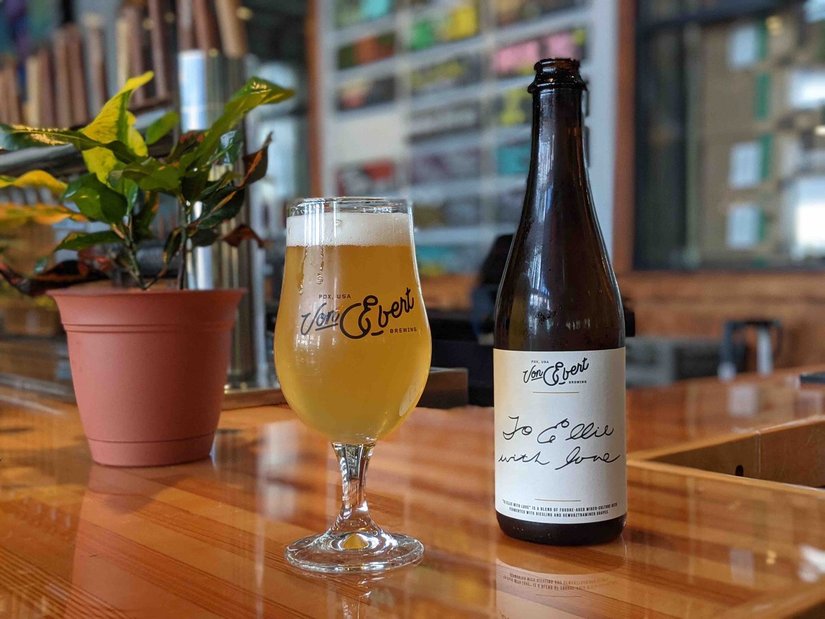 BREWPUBLIC's tweet photo. Von Ebert Brewing has released To Ellie, With Love, a beer/wine hybrid and its latest beer in the brewery’s Heritage Beer program. Details: https://t.co/GYdU2mtgeQ
#VonEbert #VonEbertBrewing #PDXBeer https://t.co/yU08oOVT8F