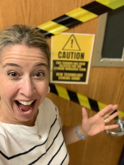 cfcstech's tweet photo. Mrs. Jones is ready for the Extreme Makeover program to get started! Welcome to the team! 😀 https://t.co/F5TRcNua2P