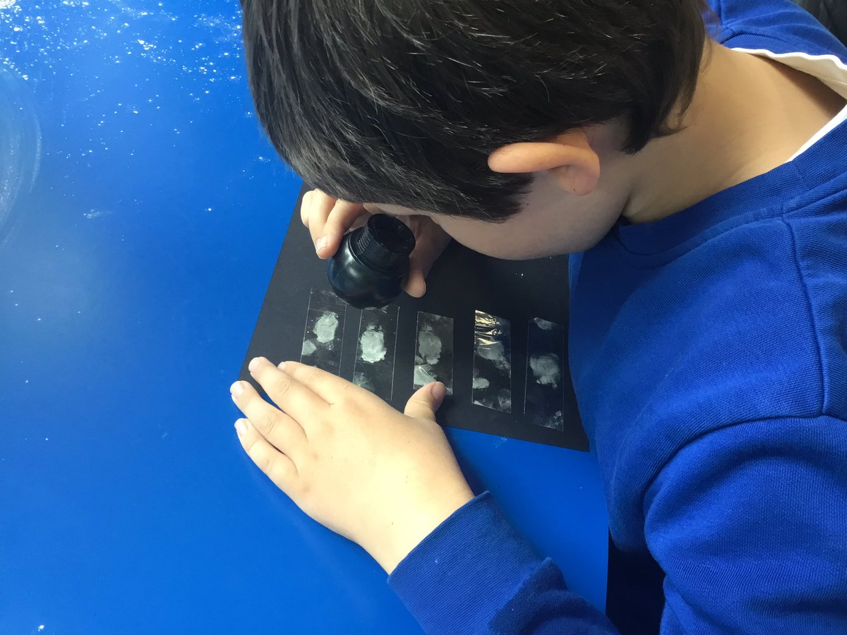 nppschool's tweet photo. A fun start to STEAM week in year 5 - investigating fingerprints with cornflour. It did end up a bit messy though! #NPSTEM @CRESTAwards https://t.co/2NTDFoiEfe