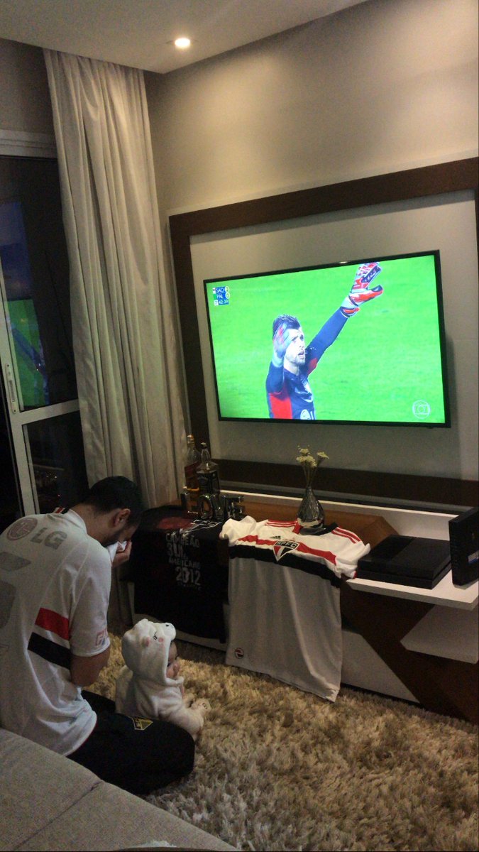 ReageSPFC's tweet photo. De pai pra filha! 🇾🇪🏆🙏🏻❤️
Obrigado @SaoPauloFC https://t.co/CzDjCG37l5