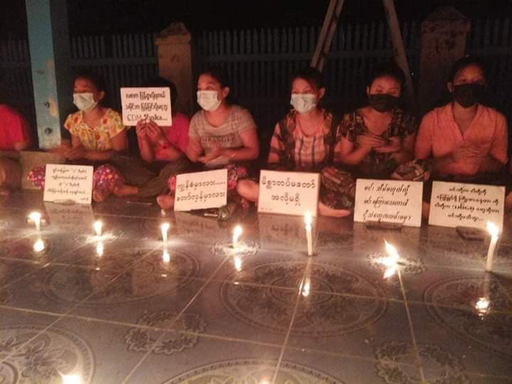 Shwe_Moetain's tweet photo. Beautiful Night Strike with candlelights and Pray for the Fallen Souls in Kale.
#WhatsHappeningInMyanmar 
#May24Coup https://t.co/3xiSRJYZTz